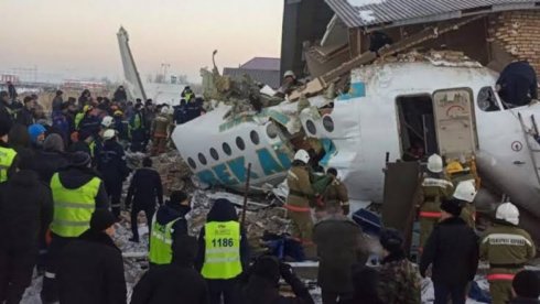¿Por qué sobrevivieron 86 personas en el avionazo de Kazajistán? ¿Qué milagro sucedió? 