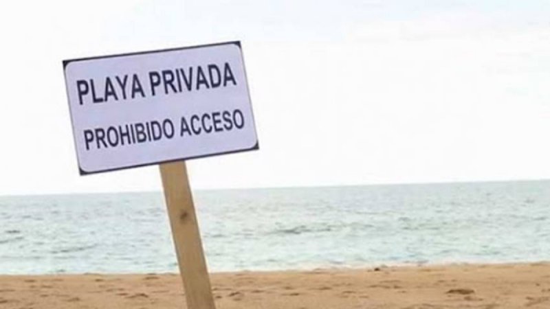 Senado prohíbe la privatización de las playas y multas de hasta un millón de pesos