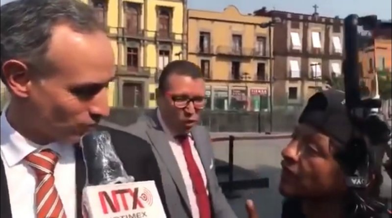 “OYE PAPI”, le dice INDIGENTE a López-Gatell en la calle y el VIDEO se VIRALIZAy