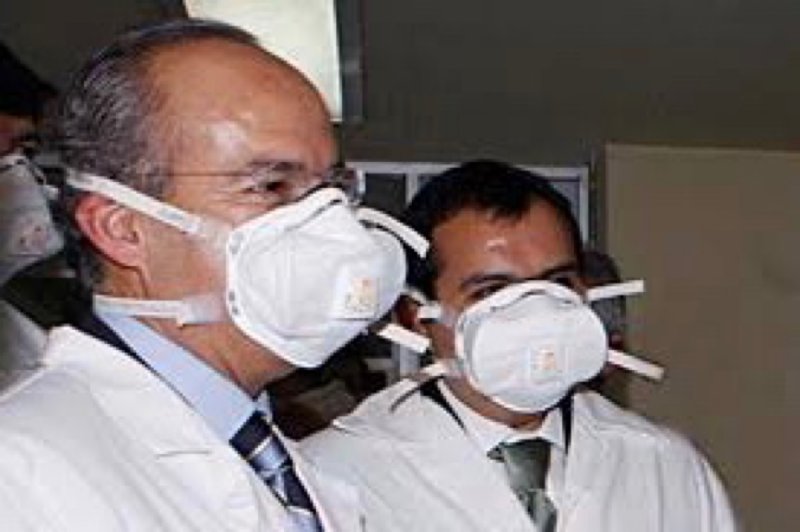 Calderón aprovechó el H1N1 para entregar millones a empresas fantasma 