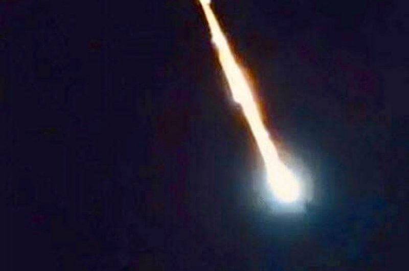 Reportan y captan caída de gran meteorito en México 