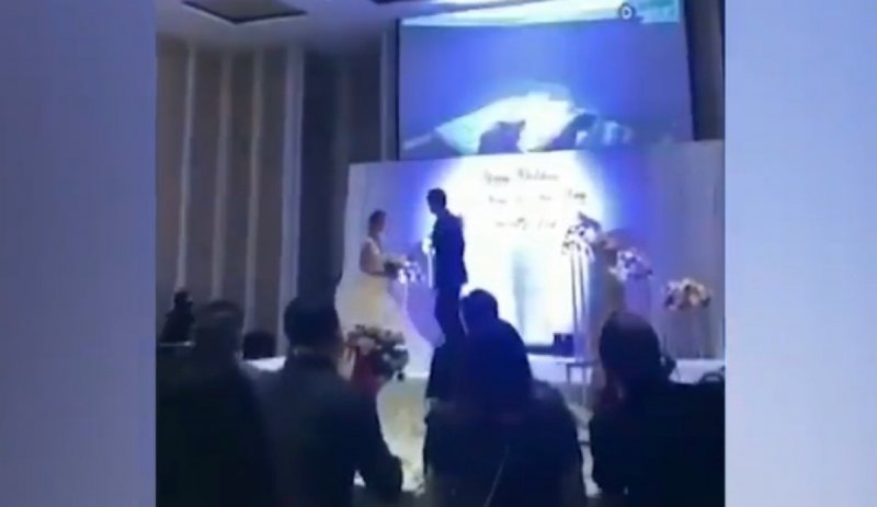 VIDEO: Novio exhibe infidelidad de su prometida en plena boday