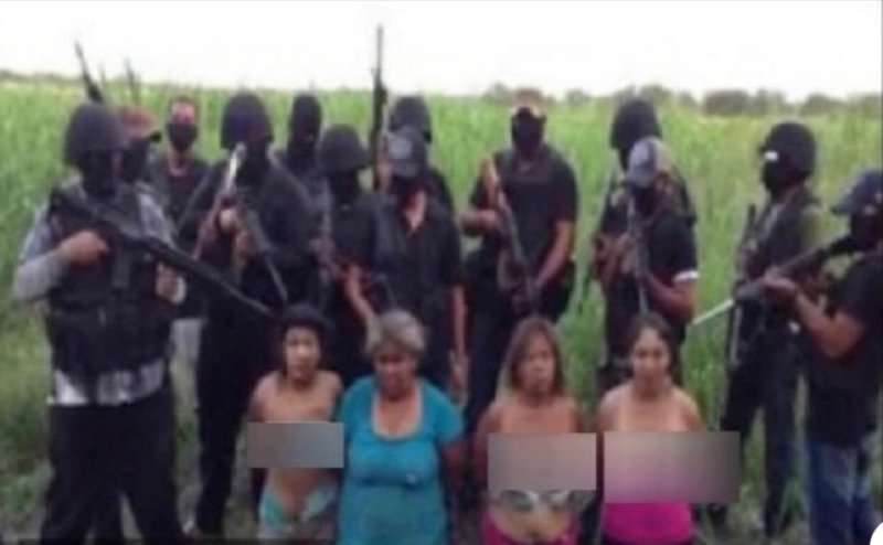 Degüellan a la “Güera Loca”, ella hacía lo mismo con Los Zetas que atrapaba.