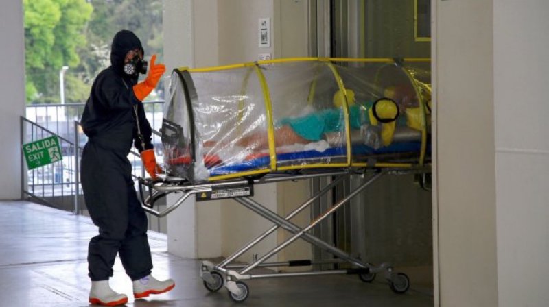 Ingresan los primeros pacientes Covid-19 al mega hospital del Autódromo Hermanos Rodríguez