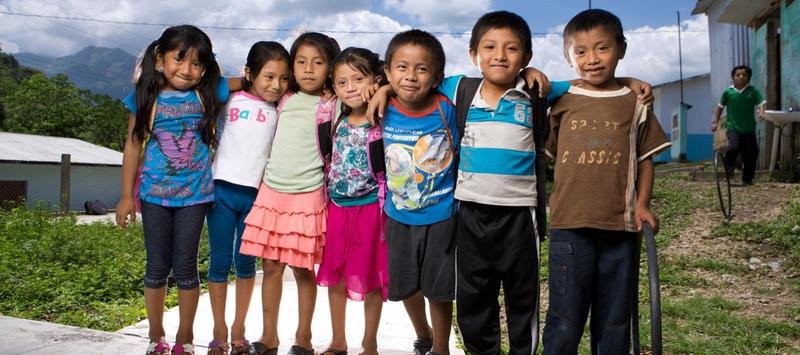 En su día, niños de México piden paz, educación y seguridad.