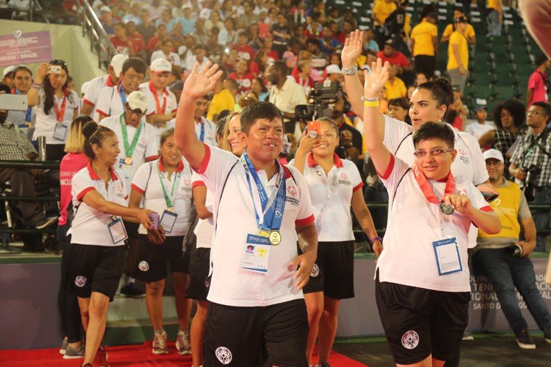 Ejemplo a los futbolistas fifis, deportistas mexicanos con discapacidad triunfany