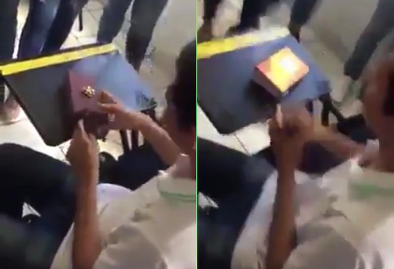 Estudiantes hacen “coperacha” para comprarle celular a compañero de escasos recursosy