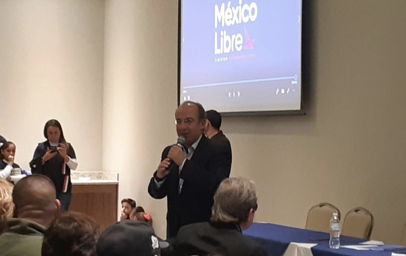  Suspenden asamblea de México Libre por falta de quórum en Coahuila; Calderón y Zavala desesperados.