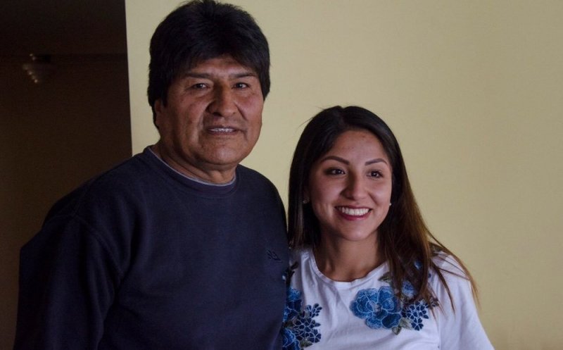 Bolivia autoriza salida de hija de Evo Morales para asilo en México.y