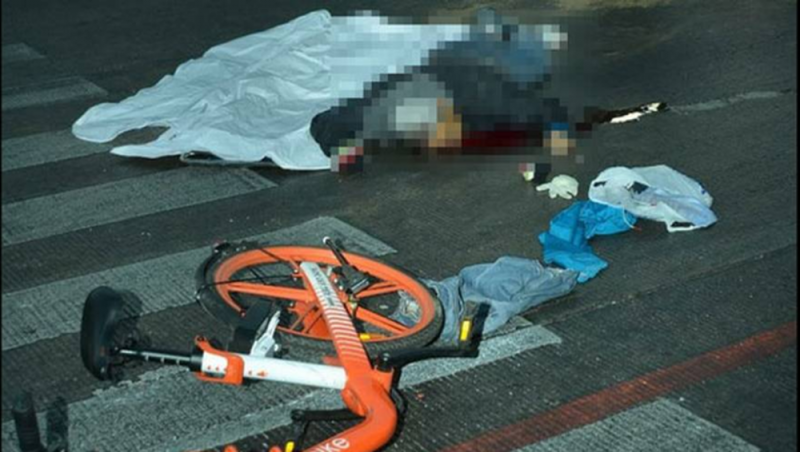 Camión de carga atropella, mata y deja tirado en Eje 1 a ciclista de Mobike