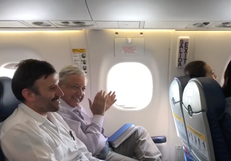 EPN gastó en un sólo vuelo el equivalente a 15 de López Obradory