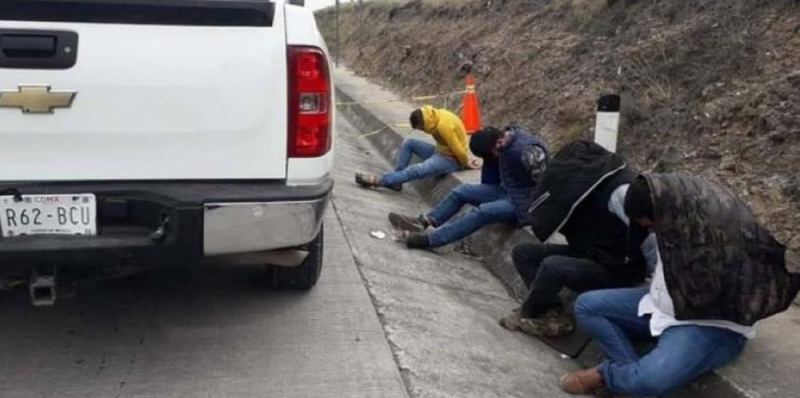 Atrapan a asaltantes que se hacían pasar por policías en la México-Querétaro