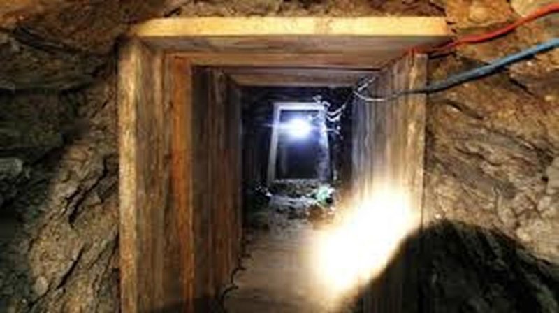 Encuentran mega túnel ilegal en la frontera con EU