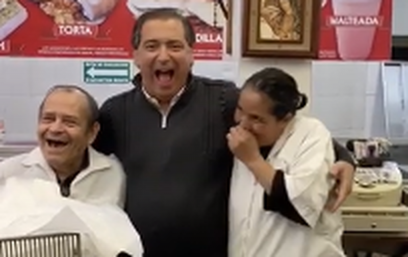 Exhiben hasta las manitas de borracho a ex Gobernador panista de Aguascalientes