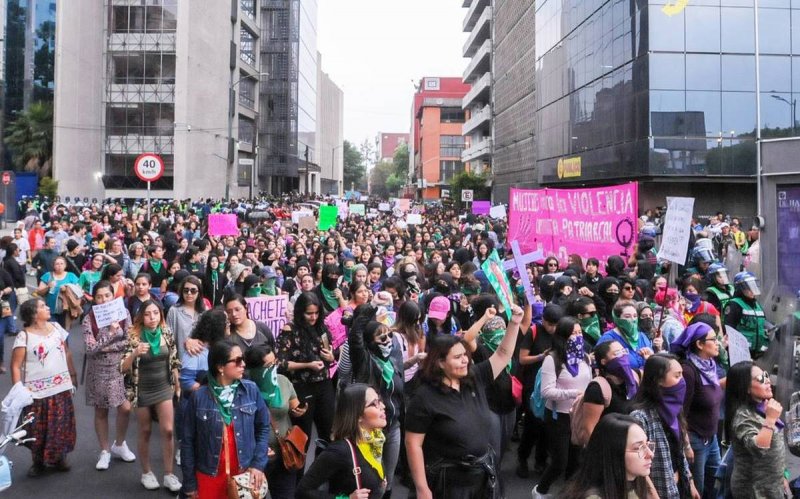 Más de 80 mil mujeres participaron en el 8M de la Ciudad de México