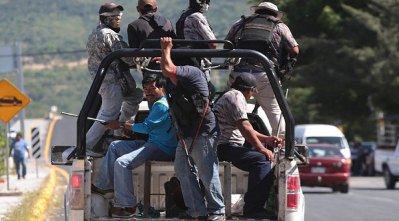 Civiles armados resguardan entrada a pueblos de Guerrero; no dejarán pasar turistas por Coronavirus