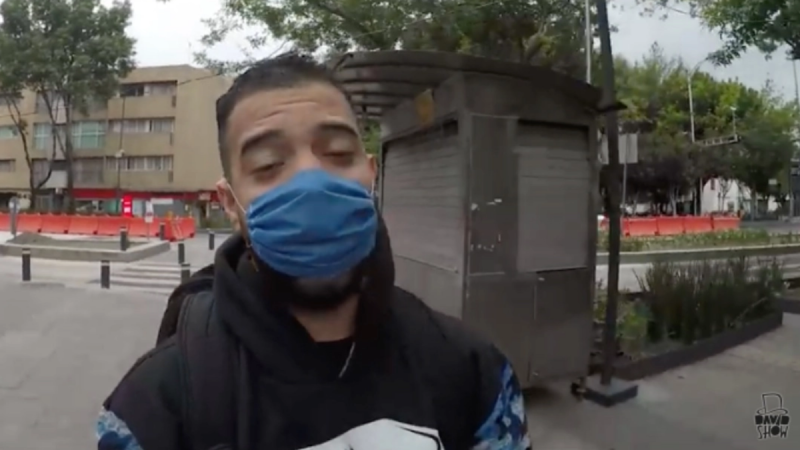 Piden expulsar del país a youtuber con coronavirus que violó cuarentena