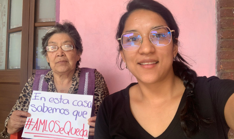 “En esta casa SABEMOS que #AMLOSeQueda”, ABUELITA muestra apoyo incondicional a AMLO
