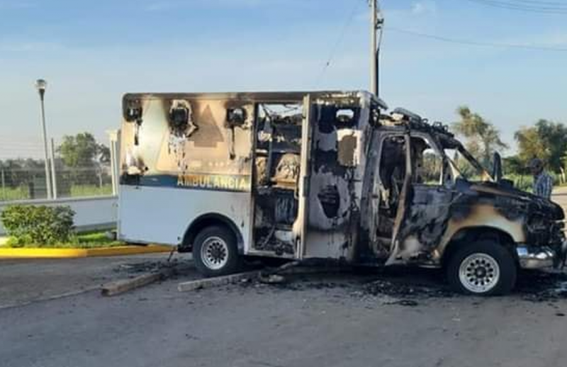 Tras MUERTE de un paciente por Covid-19 pobladores queman un hospital en Chiapas