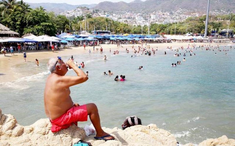 Advierte gobernador de Guerrero a turistas que NO pueden andar como si nada en las playas