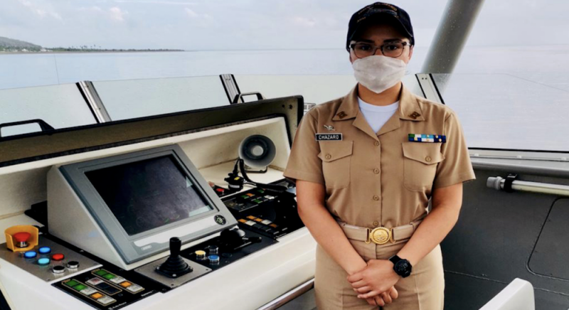 Ella es Gloria Cházaro, la primera mujer que COMANDA una patrulla costera de la SEMAR 