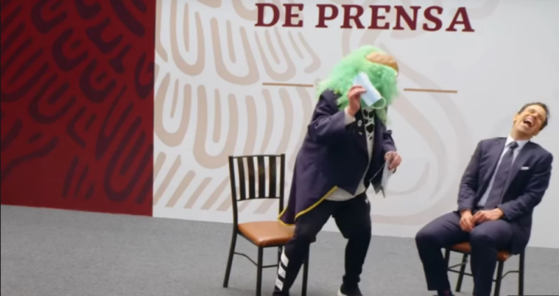 Loret y Brozo van a “La Mañanera” y ridículamente parodian a AMLO (VIDEO)