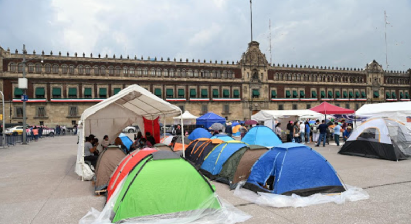 Mexicanos rechazan plantón de FRENAAA en el Zócalo: Encuesta El Financiero