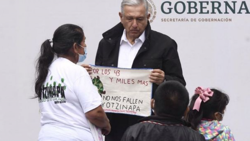 Investigación sobre Ayotzinapa se encuentra abierta: AMLO