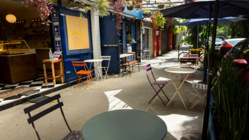Anuncian medidas para que restaurantes abran en la CDMX: sana distancia y al aire libre