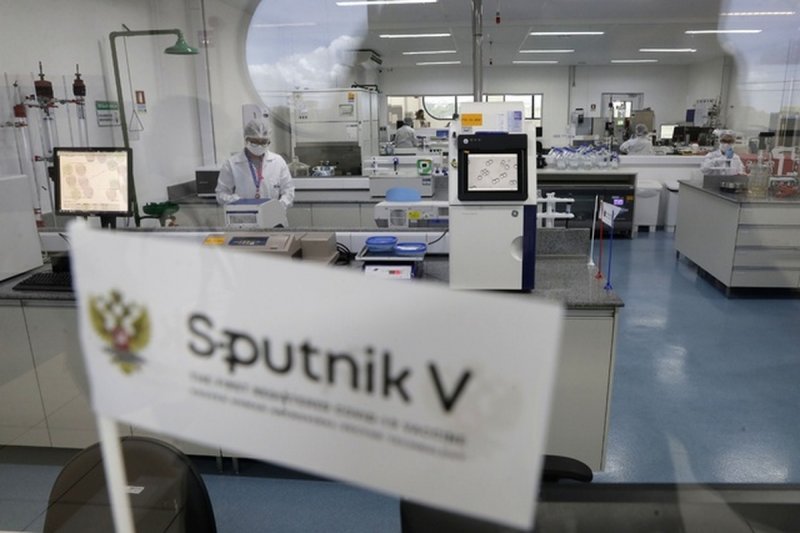 Rusia sacará la versión “light” de su vacuna Sputnik V de una sola dosis