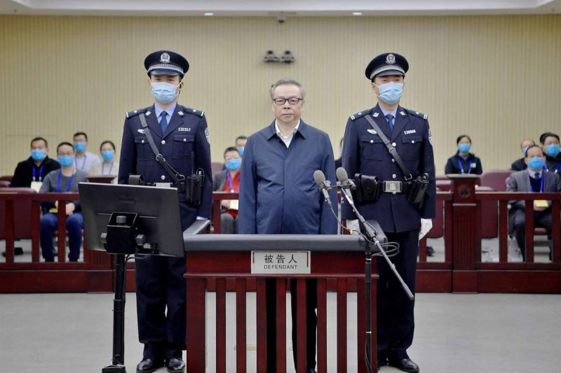 Ejecutan en China a funcionario corrupto; recibió más de 260 mdd en sobornos