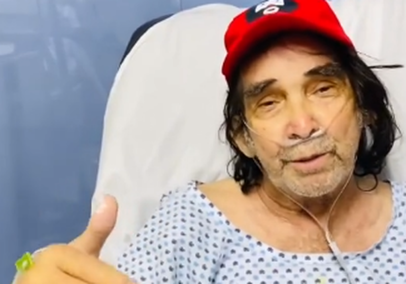 Cepillín cantó sus últimas “mañanitas” en la cama del hospital a un fan