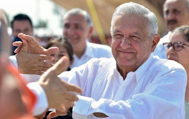 Mayoría de mexicanos aprueban al Presidente AMLO y lo consideran HONESTO y SENCILLO 