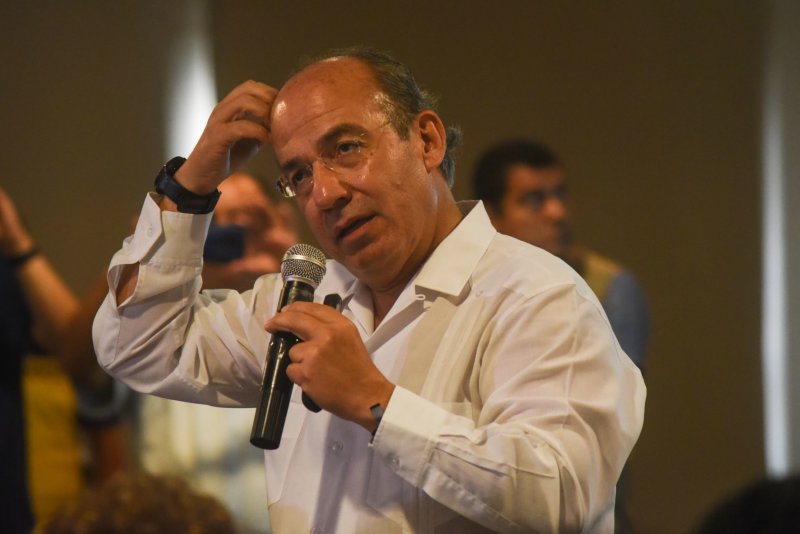 Usuarios arremeten contra Calderón por apoyar conteo de votos en EU: “¿Tú, pidiendo voto por voto?”