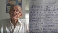Youtuber abuelito enternece con sus videos y al escribir el nombre de sus fans en un cuaderno