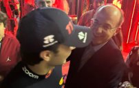 Tras ganar el Gran Premio, Checo Pérez le niega el saludo a Felipe Calderón 