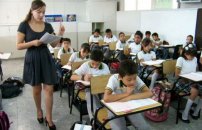 “Si no voy a trabajar, quién se hará cargo de mis niños”, maestras rechazan paro.