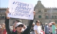 Televisa y TV Azteca no dieron cobertura a marcha “anti INE y Cordova”; miles asistieron