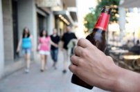 Buscan aumentar sanciones por tomar alcohol en vía pública