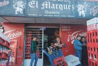 A punta de pistola, sujetos roban camión de cervezas para celebrar el año nuevo en Iztapalapa