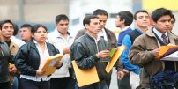 Estudio revela que mas de 4 millones de mexicanos no les alcanza; buscan un segundo empleo 