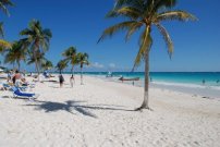 Senador de Morena pide a Semarnat que quite concesión a empresas que privaticen playas