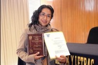 Chica indígena se gradúa en Literaturas Hispánicas de la UNAM