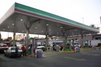 VENDEN hasta en 14.60 pesos la GASOLINA por litro en Guadalajara