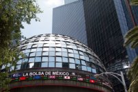 Peso y bolsa mexicana suben a su MEJOR NIVEL en dos meses