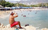 Advierte gobernador de Guerrero a turistas que NO pueden andar como si nada en las playas